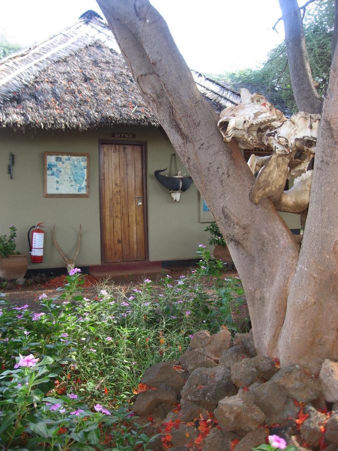 Severin Safari Camp Tsavo West National Park Eksteriør bilde