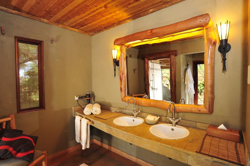 Severin Safari Camp Tsavo West National Park Rom bilde
